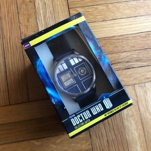 Doctor Who TARDIS Collectors Watch NWT